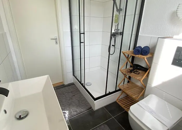 Apartment Smart In - & *